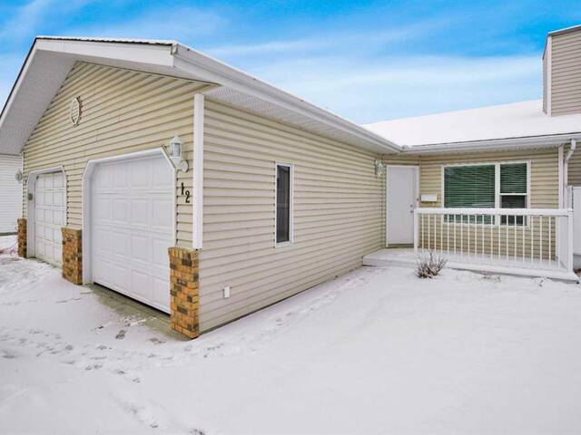 12 Dixon Crescent Red Deer