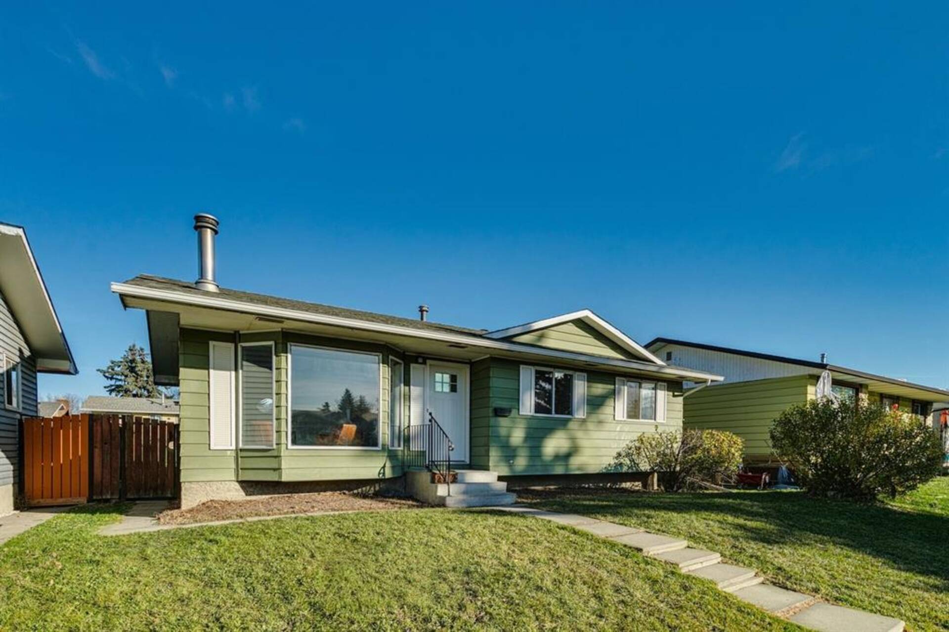 2712 Doverbrook Road SE Calgary