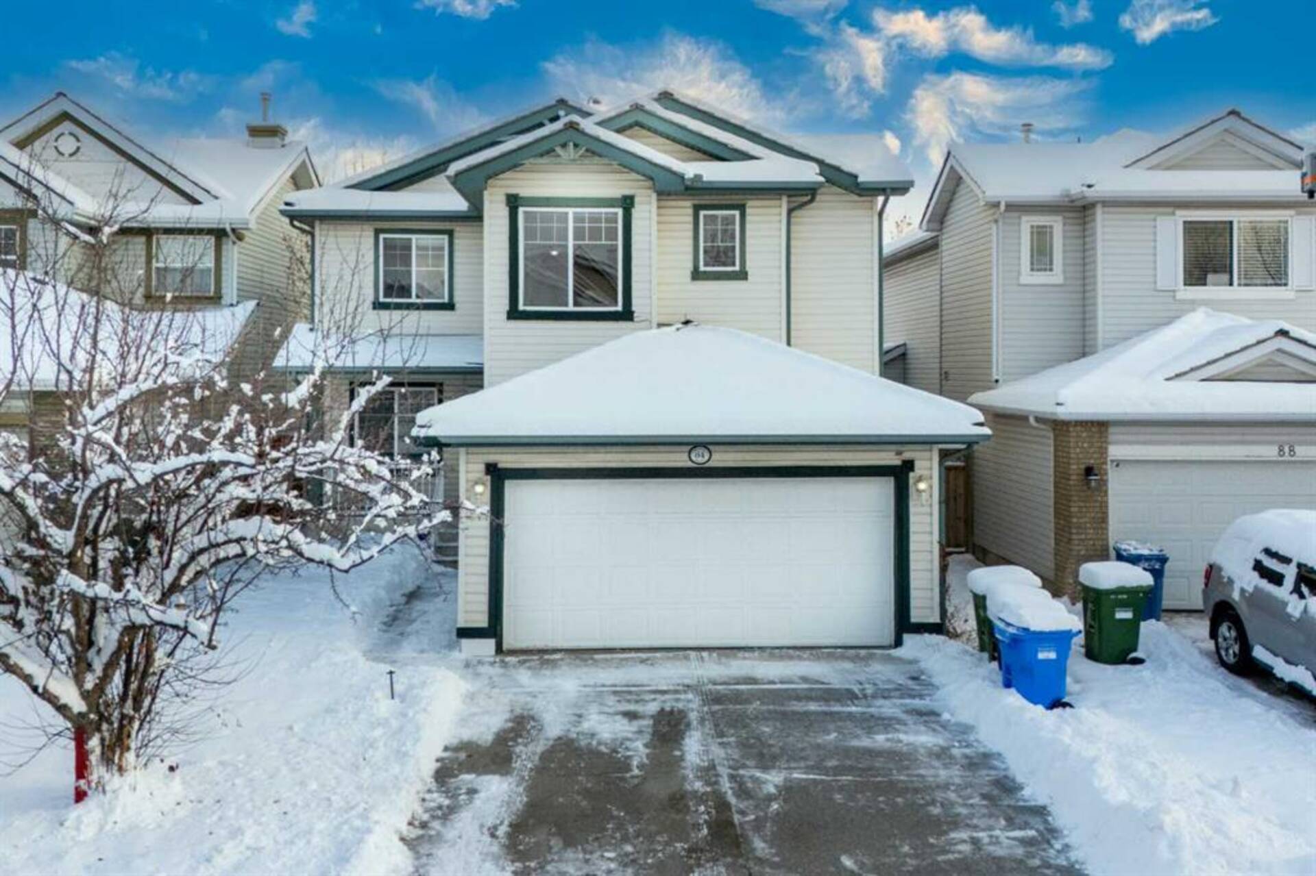 84 Douglas Glen Crescent SE Calgary