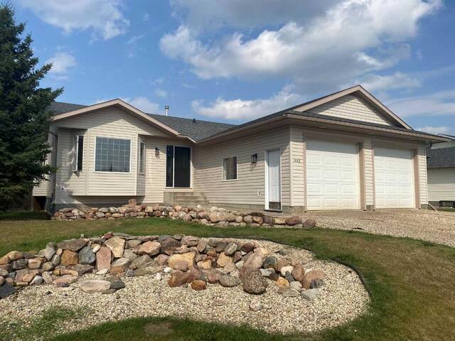 1043 10th Street Beaverlodge