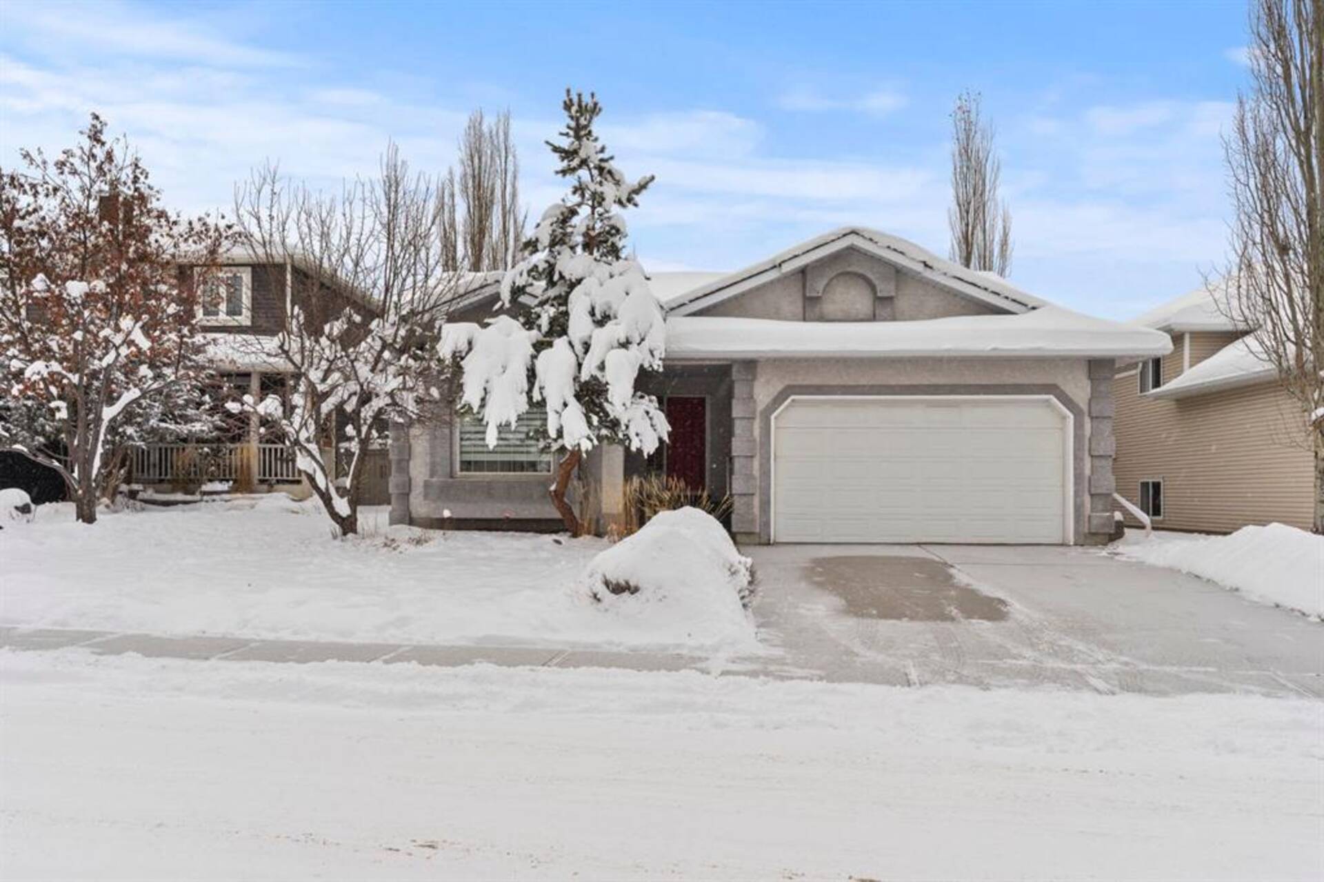 37 Sandstone Ridge Crescent Okotoks