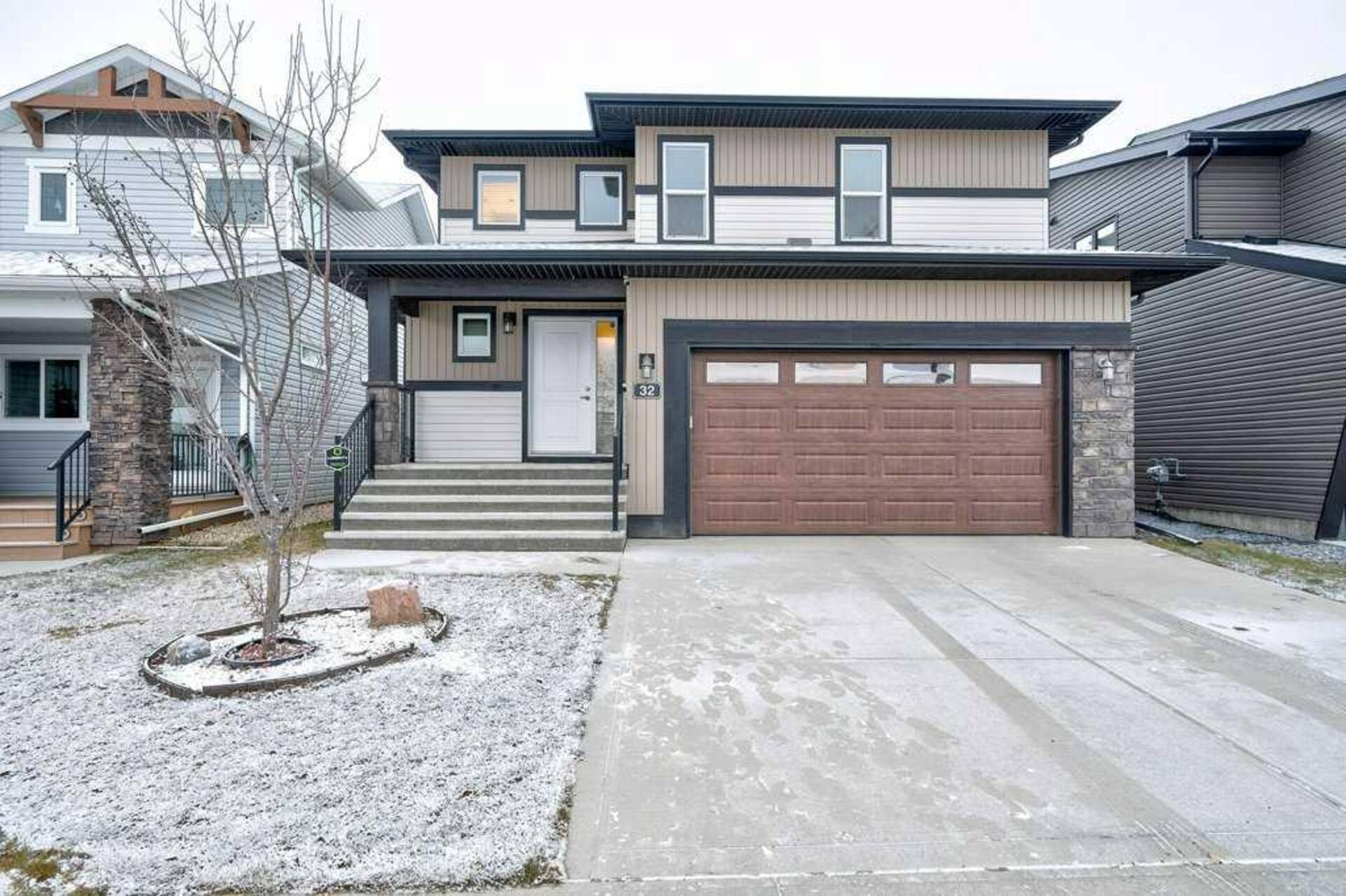 32 Ellington Crescent Red Deer