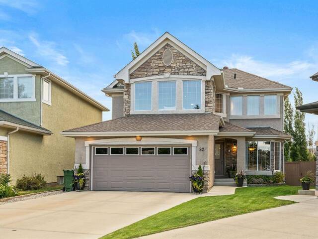 82 Everwillow Close SW Calgary