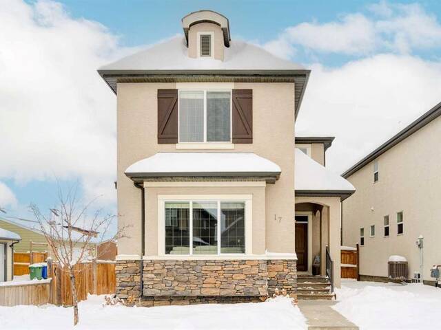 17 Marquis Heights SE Calgary