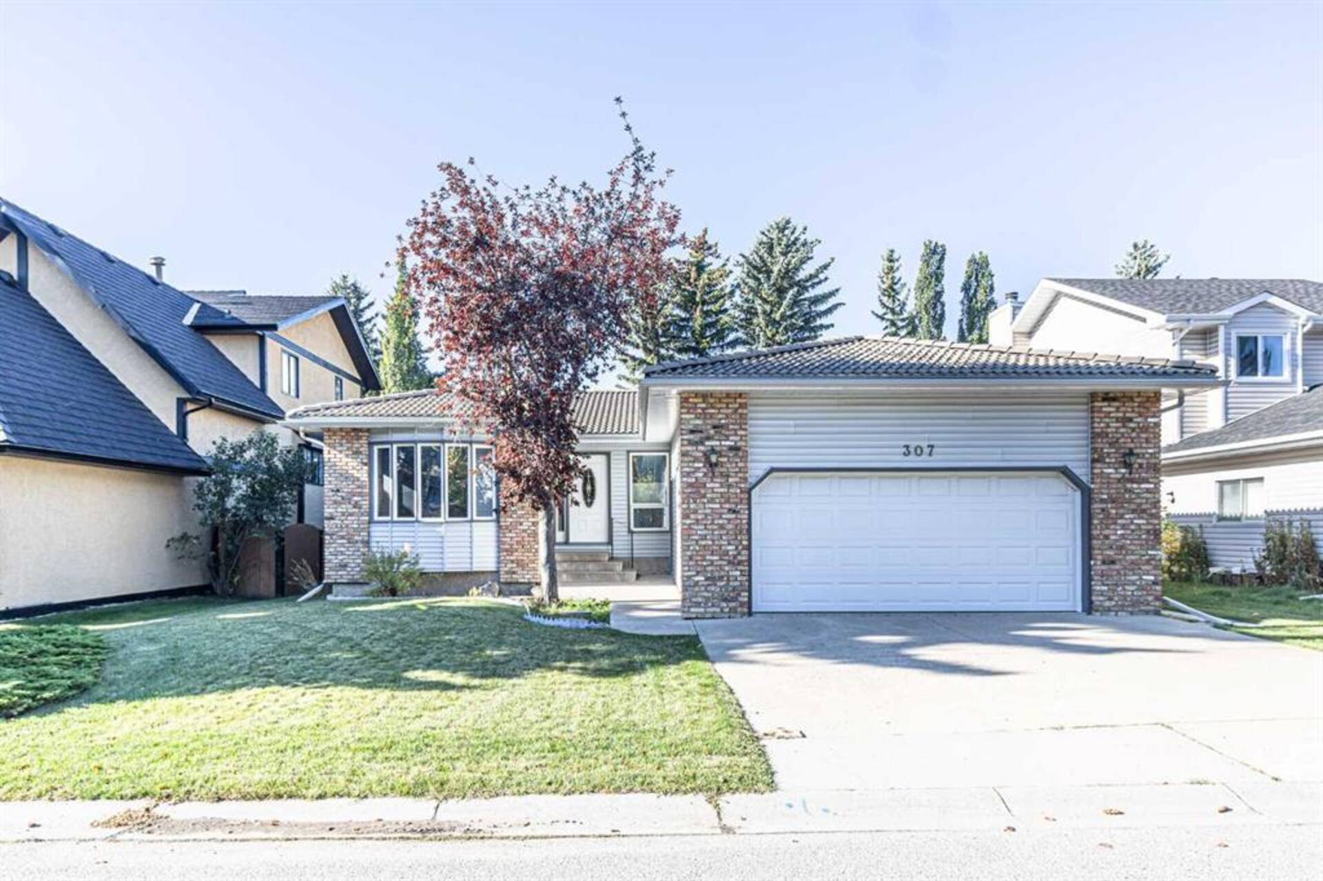 307 Hawkview Manor Circle NW Calgary