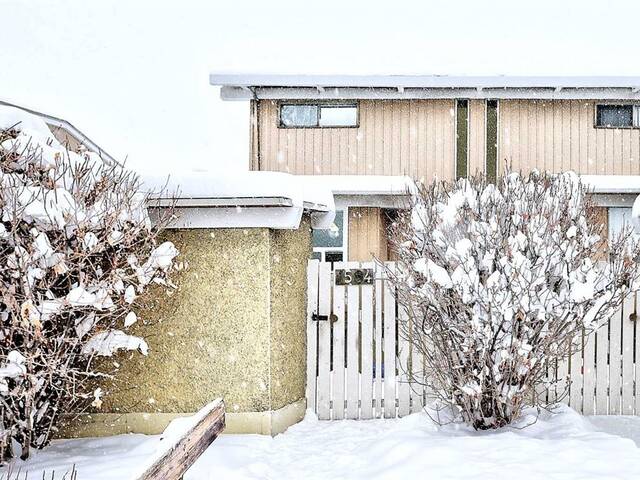 1504, 11010 Bonaventure Drive SE Calgary