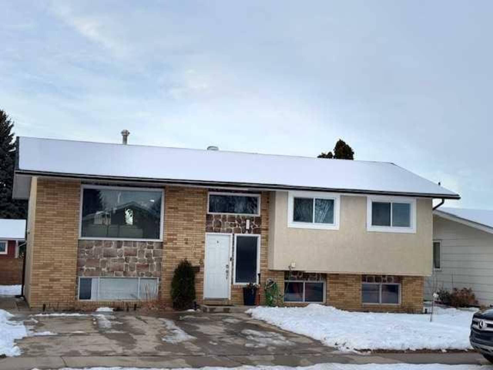 2768 22 Avenue SE Medicine Hat