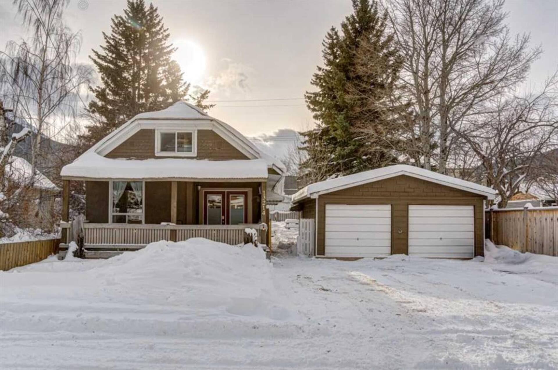 13214 21 Avenue Blairmore