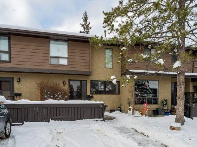 2, 2300 Oakmoor Drive SW Calgary