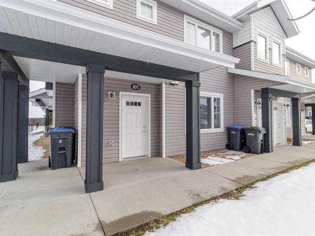 #101, 44 Reid Court Sylvan Lake