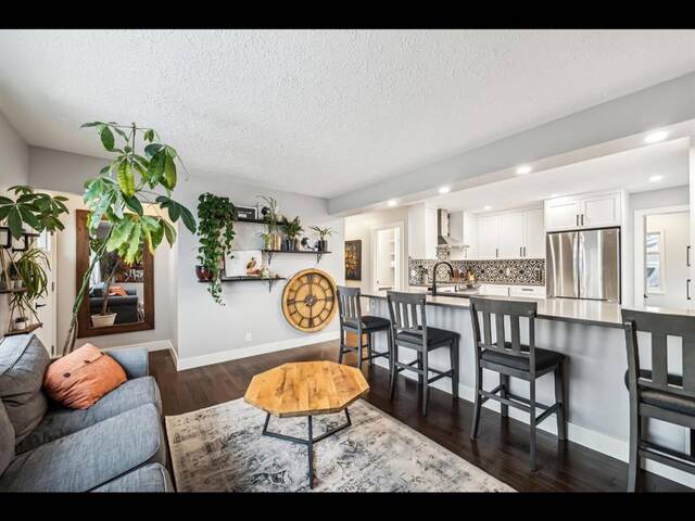 8308 47 Avenue NW Calgary