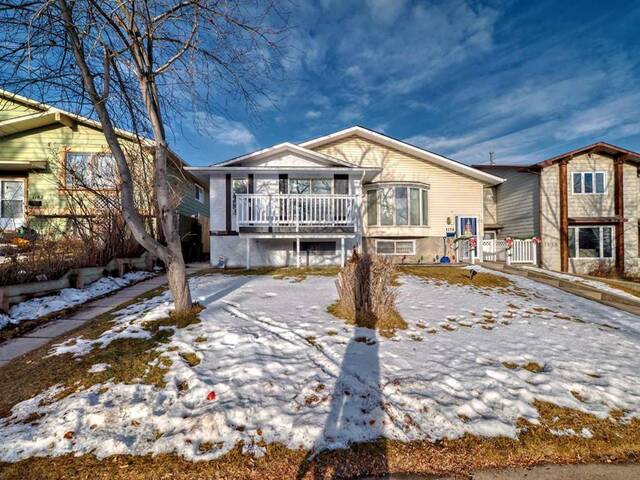 1180 Berkley Drive NW Calgary