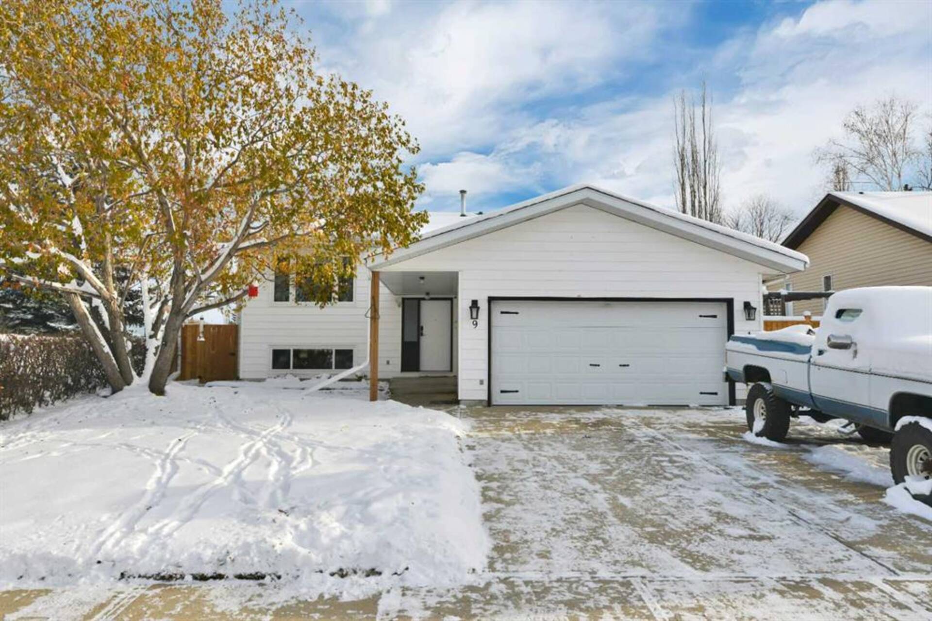 9 Rowntree Crescent Red Deer