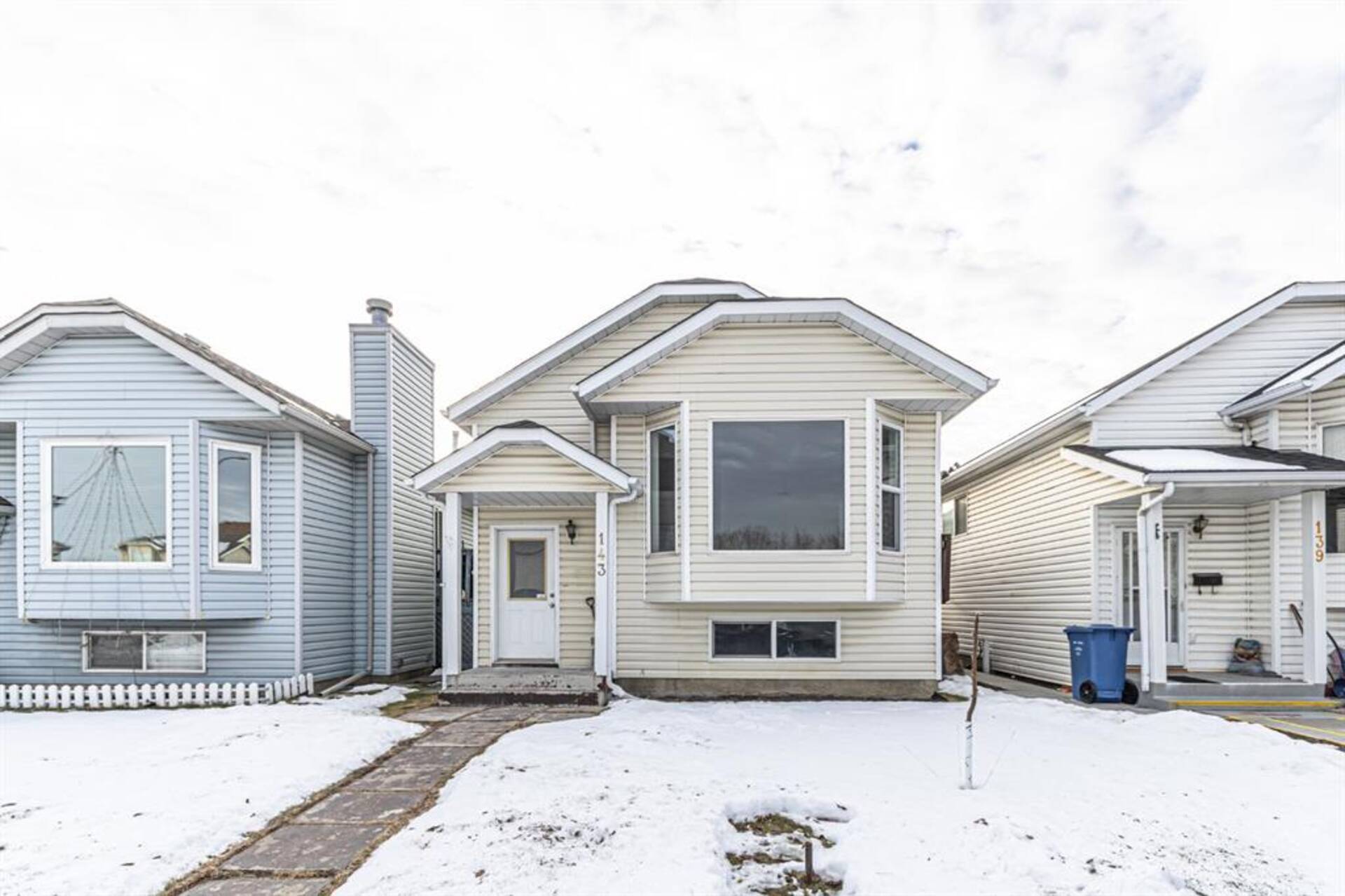 143 Erin Meadow Green SE Calgary