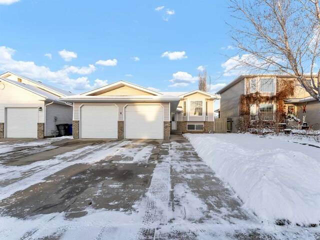 8 Sunrise Court SW Medicine Hat