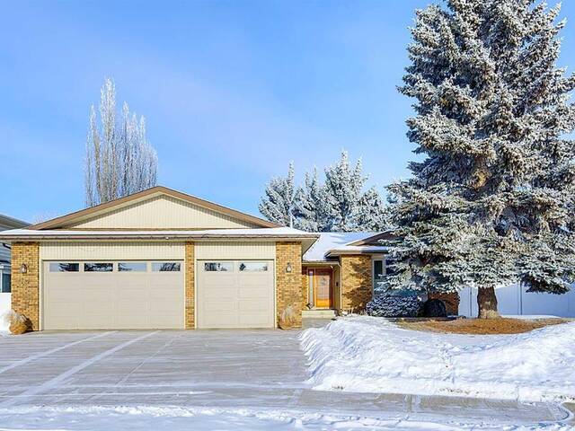 25 Rose Crescent Red Deer