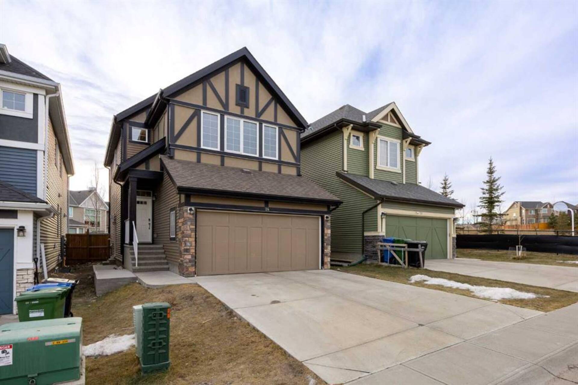 24 Sherwood Park NW Calgary