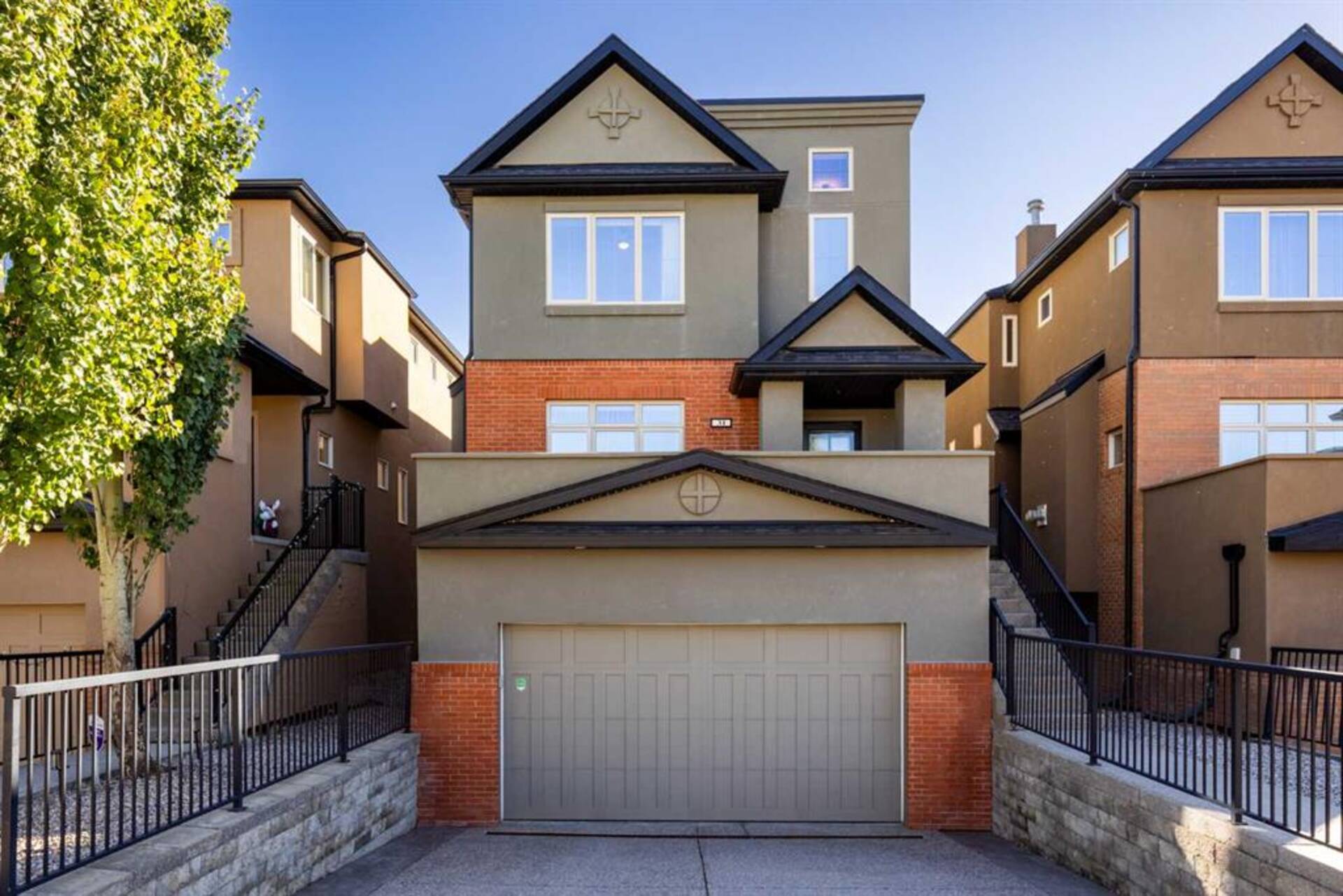 31 Aspen Meadows Green SW Calgary