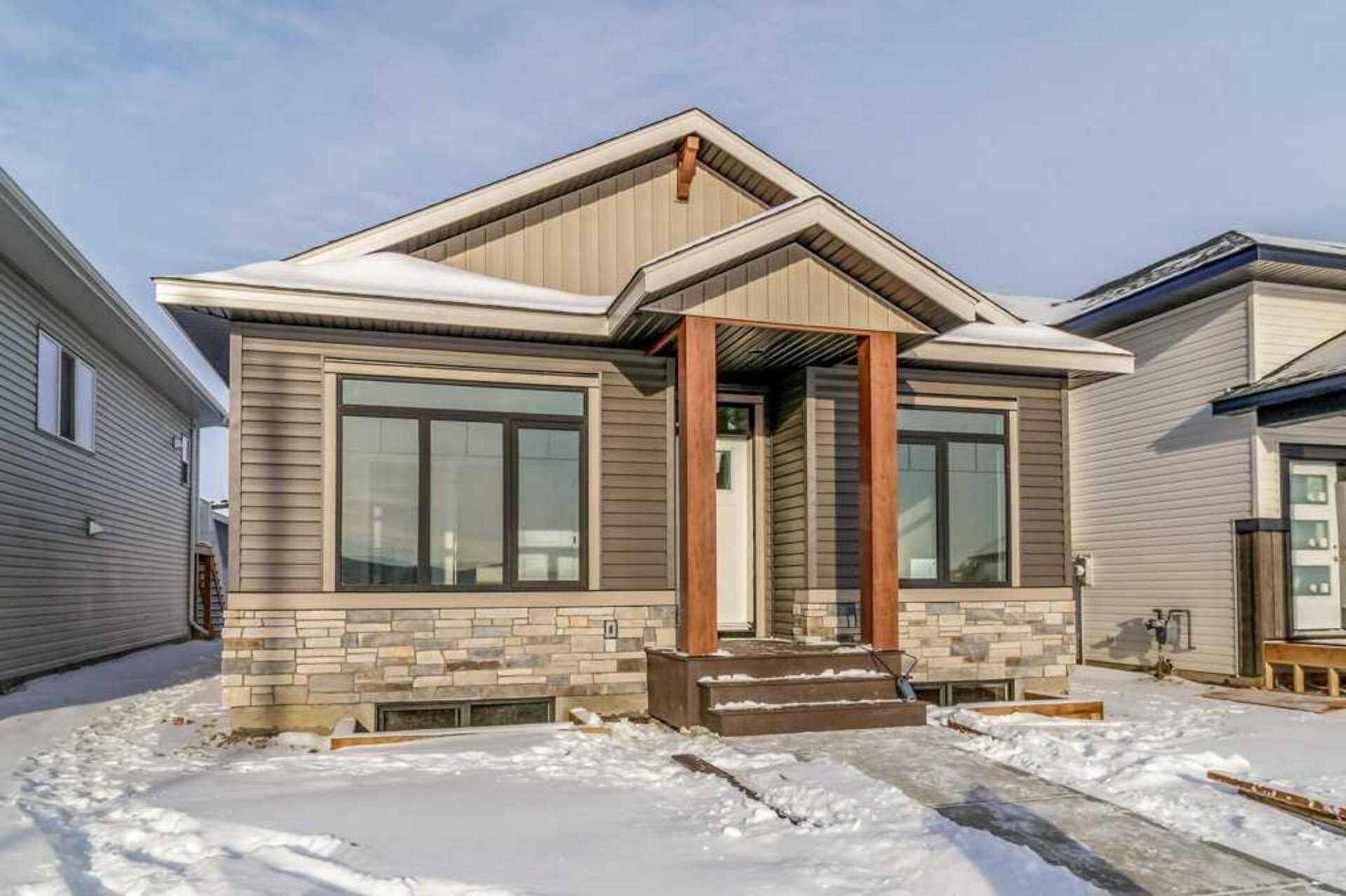 7 Ian Way Sylvan Lake