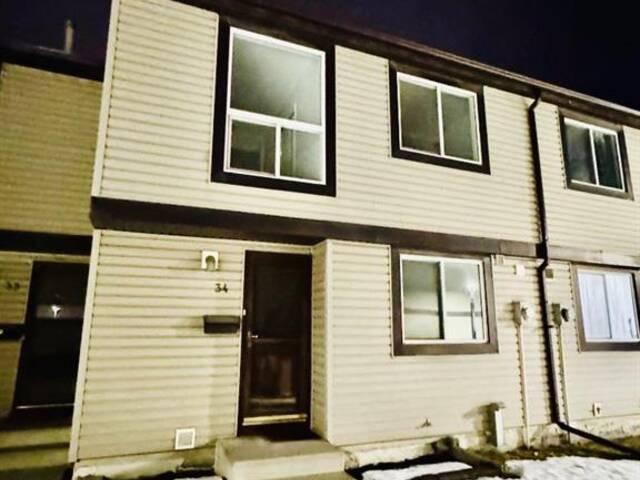 34, 3029 Rundleson Road NE Calgary