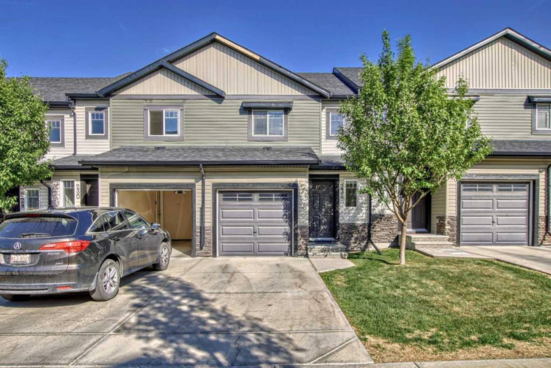 232 Pantego Lane NW Calgary