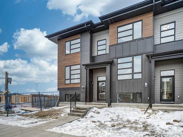 37 Lucas Way NW Calgary