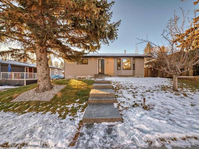 63 Fenton Road SE Calgary