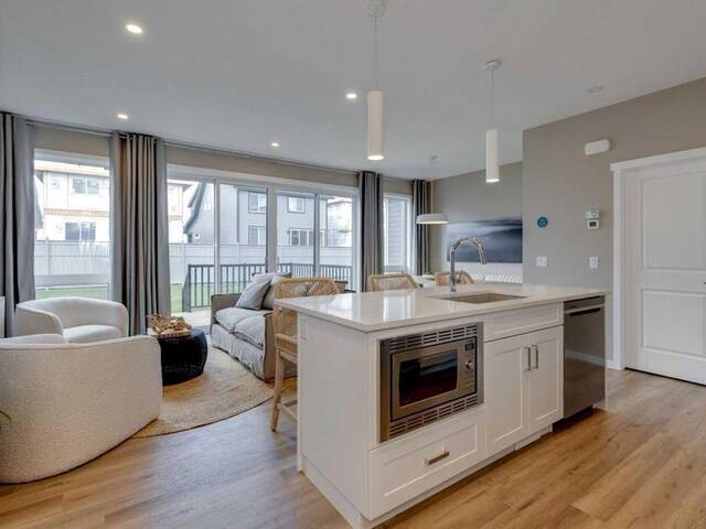 180 Magnolia Terrace SE Calgary