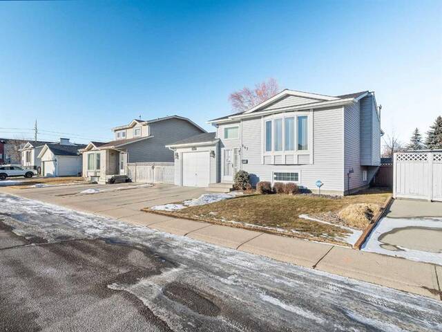 147 Appletree Close SE Calgary