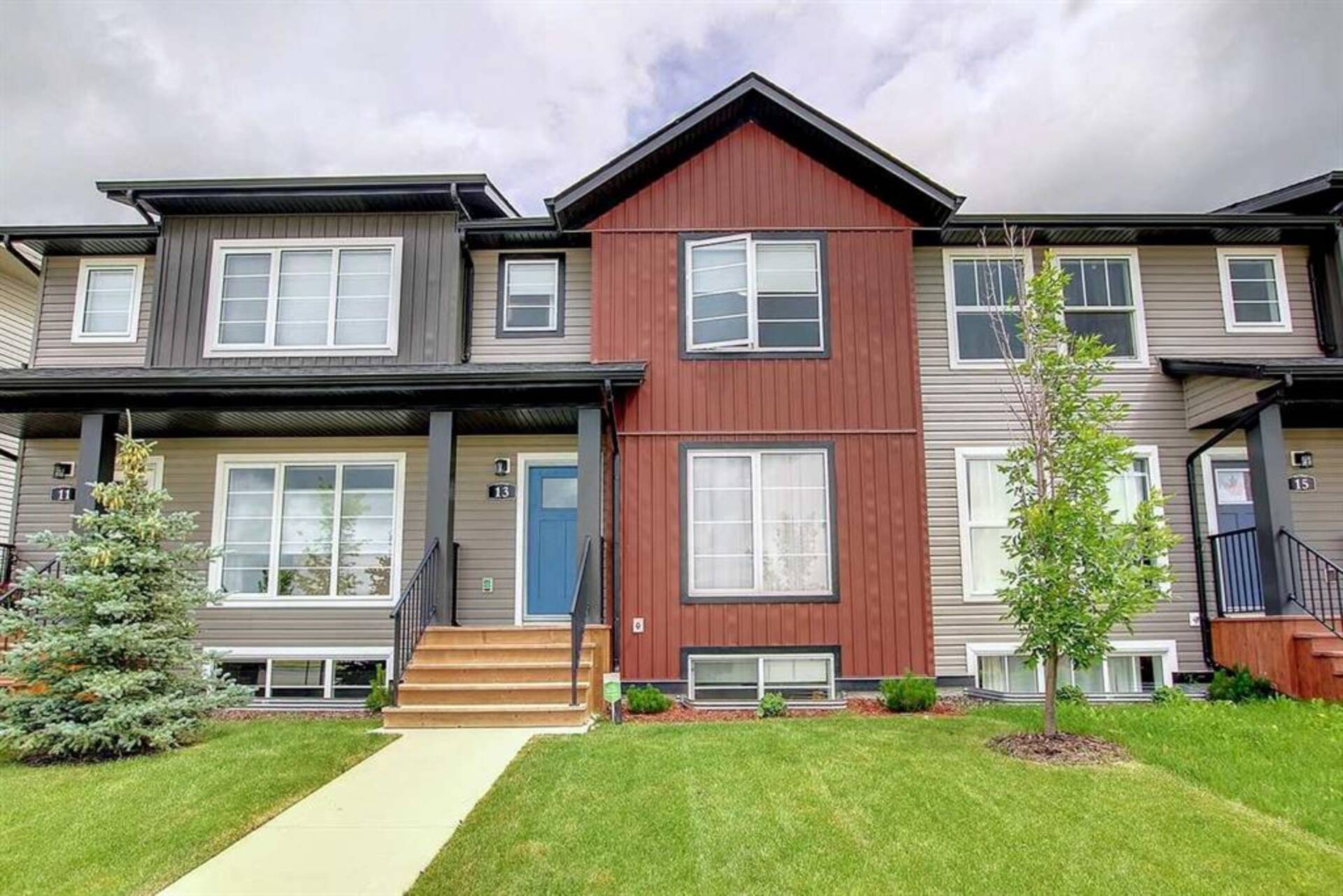 13 Iron Gate Boulevard Sylvan Lake