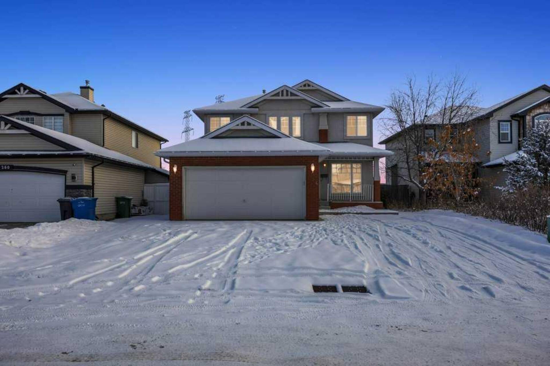 256 Oakmere Place Chestermere