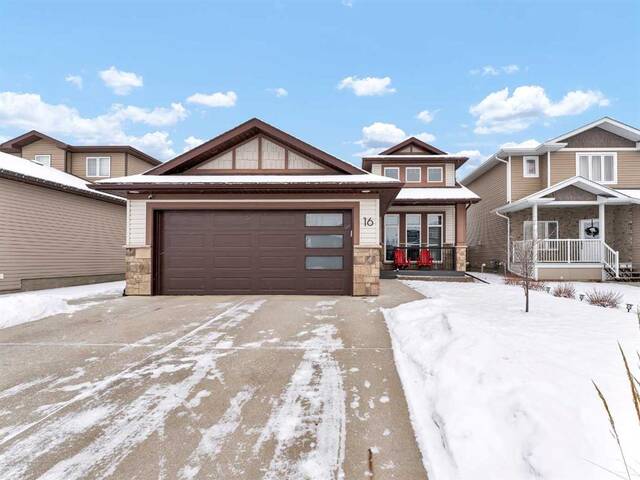 16 Somerset Place SE Medicine Hat