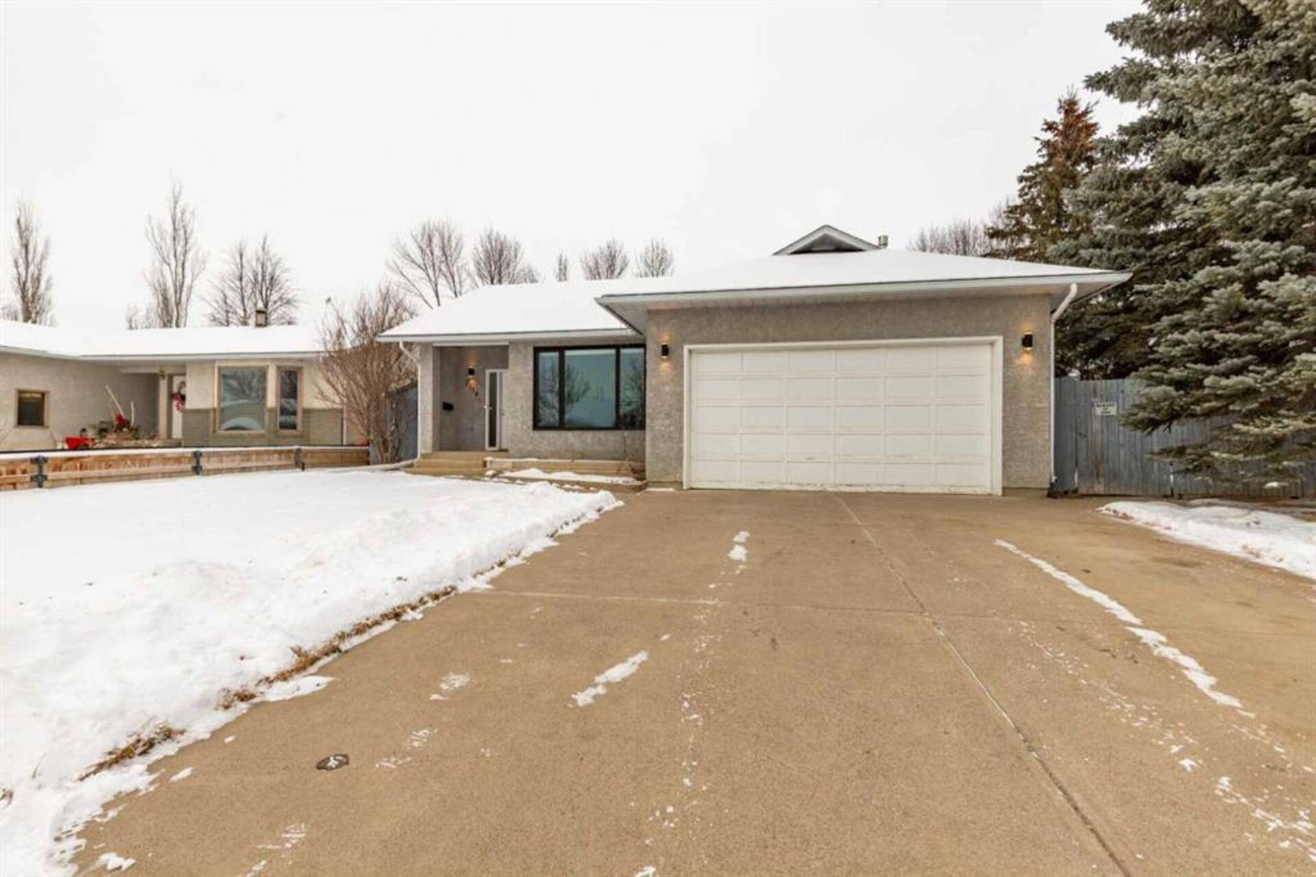 2114 16A Avenue Coaldale