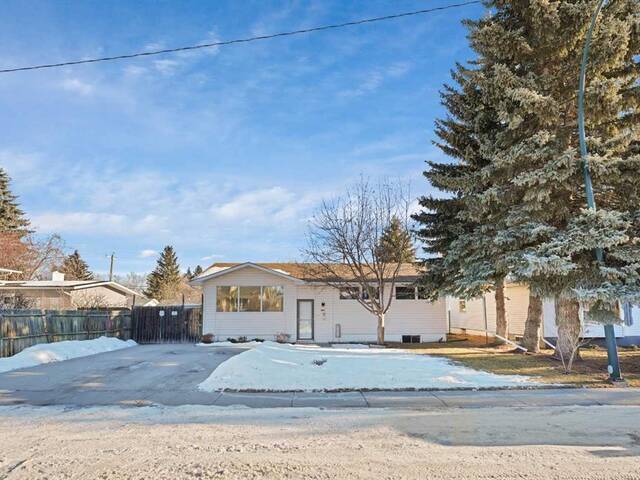 2922 Lathom Crescent SW Calgary