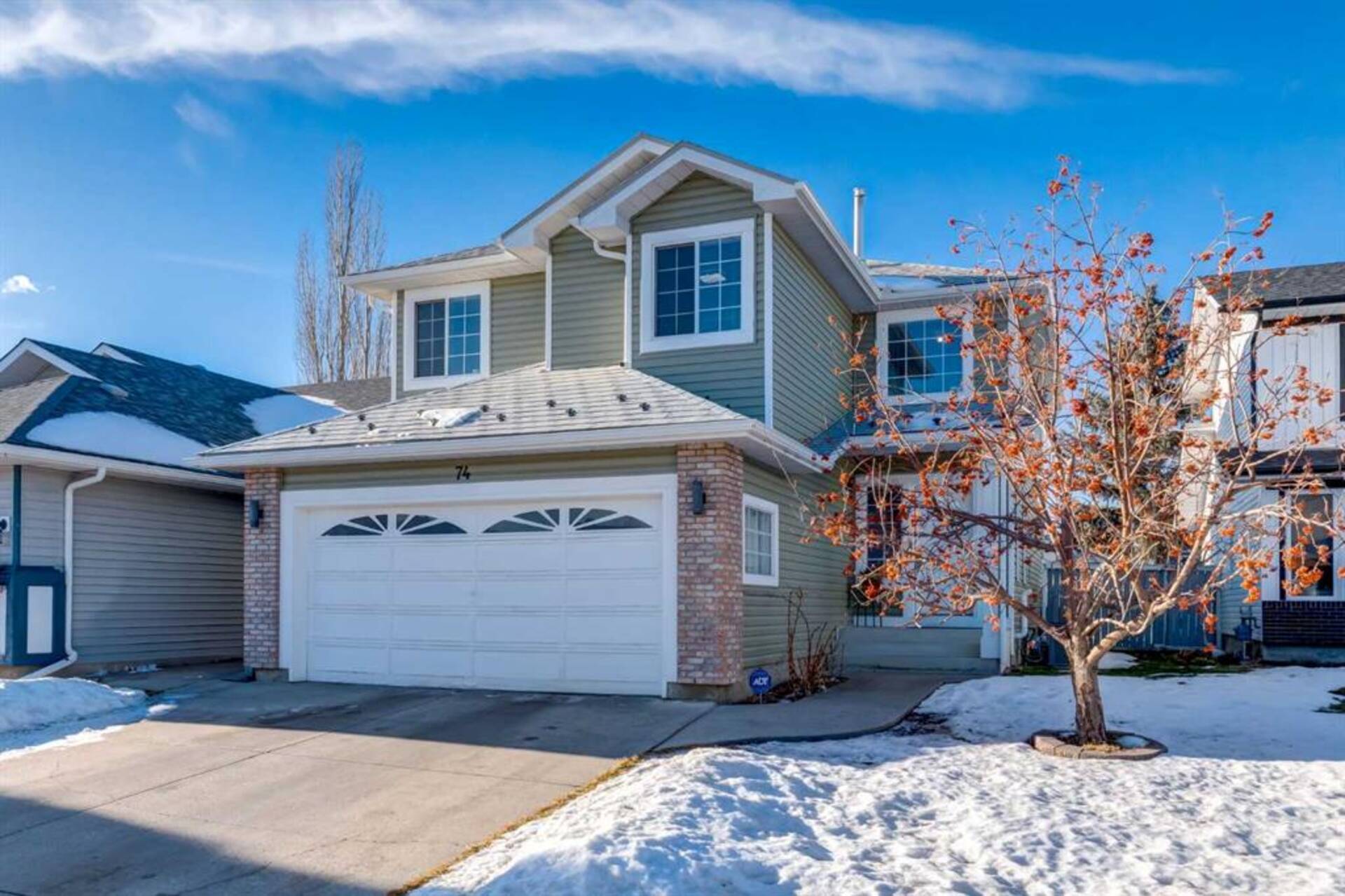 74 Riverstone Close SE Calgary