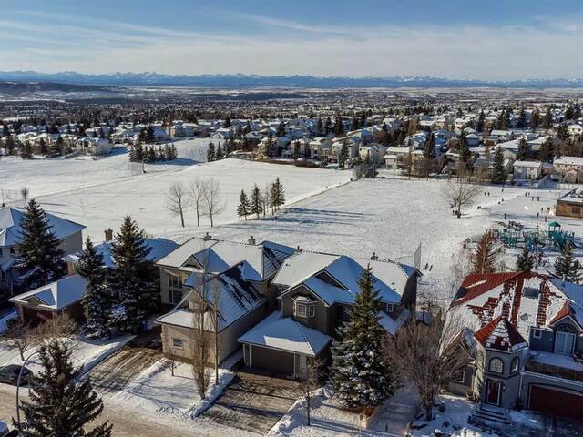 32 Hawkmount Heights NW Calgary