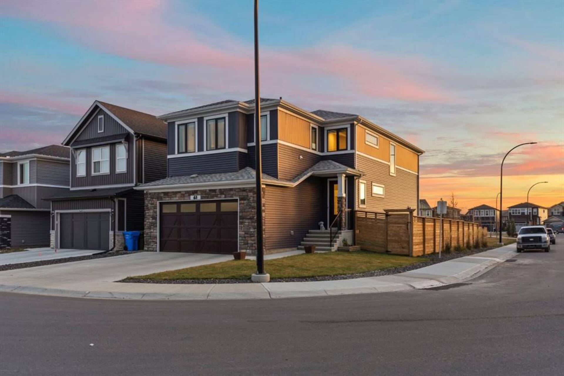 61 Creekstone Square SW Calgary