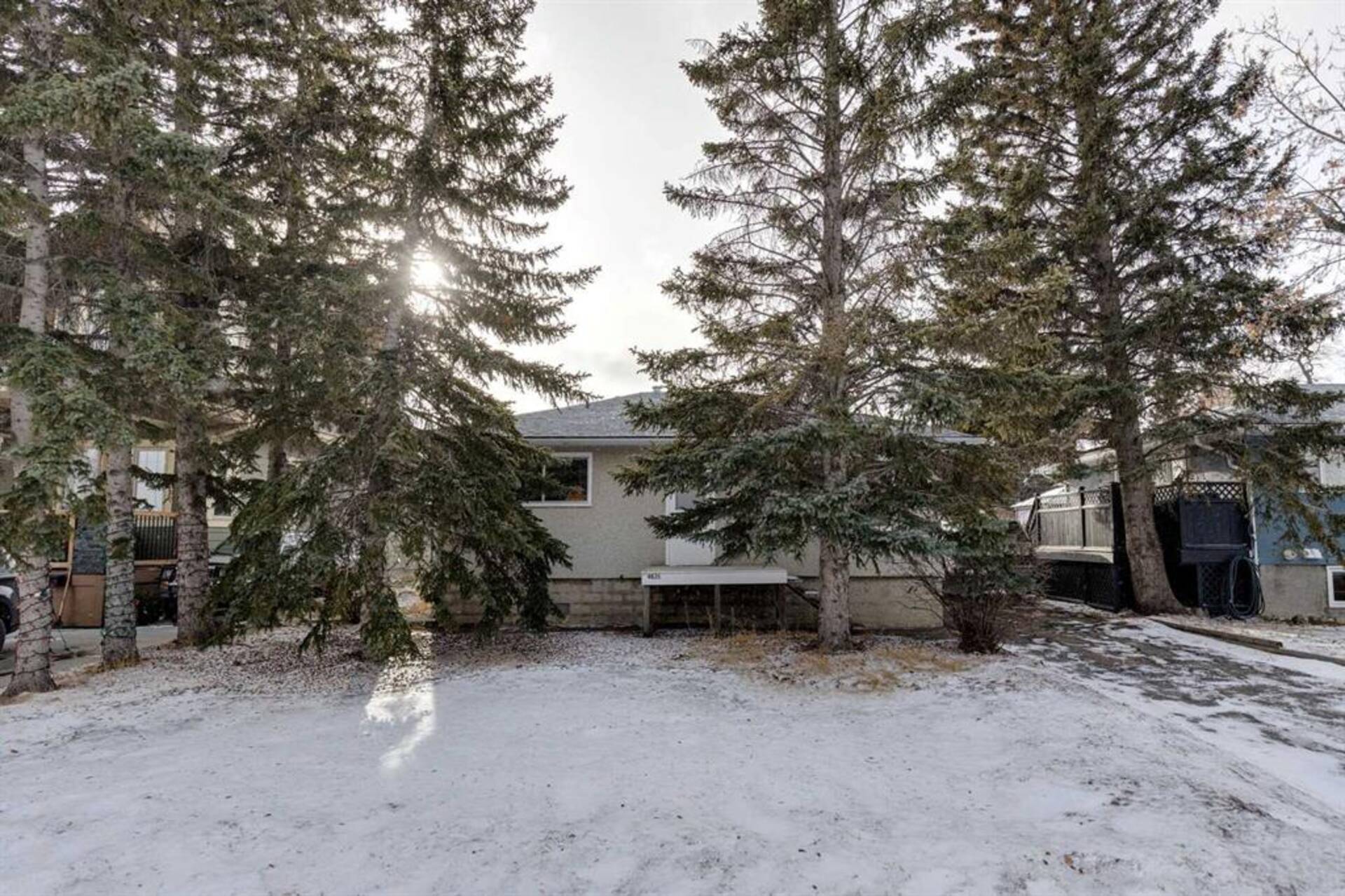 4635 29 Avenue NW Calgary