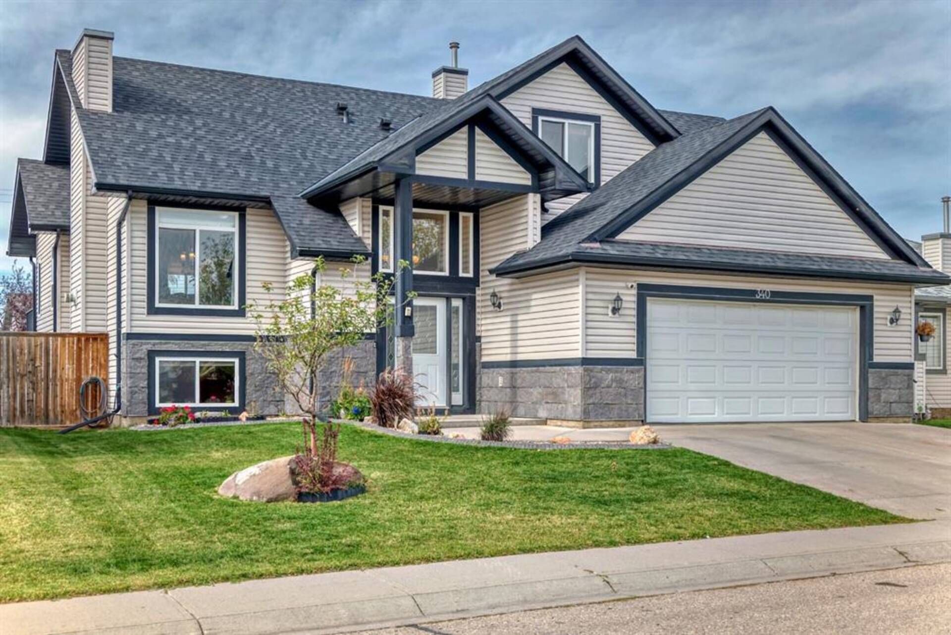 340 Parkview Estates Strathmore