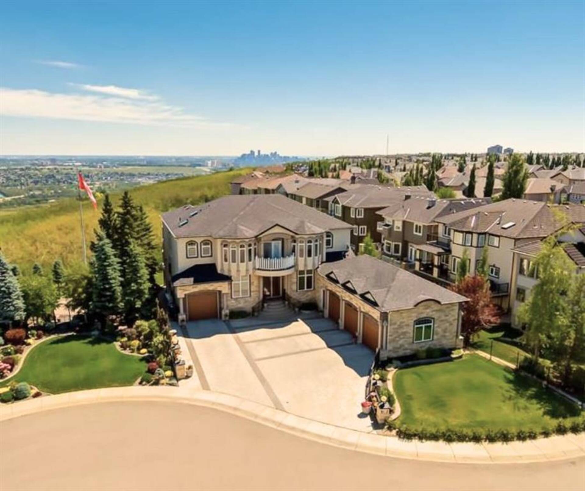 41 Cougar Plateau Point SW Calgary