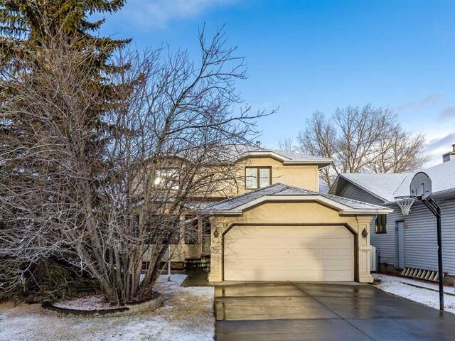 18 Sandalwood Heights NW Calgary