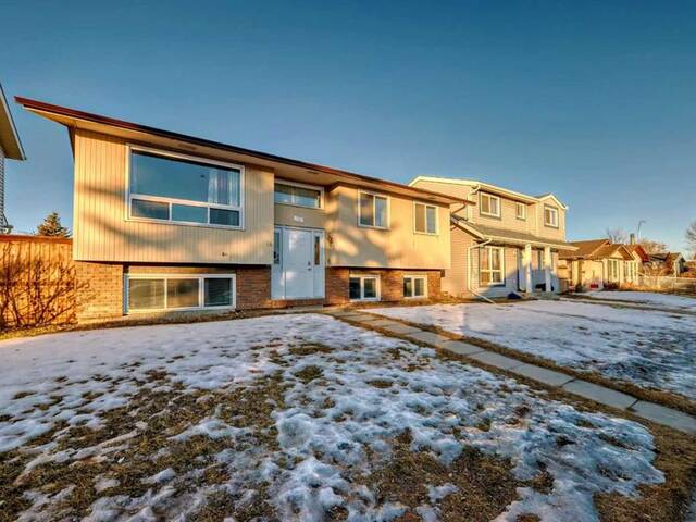 16 Fallswater Road NE Calgary