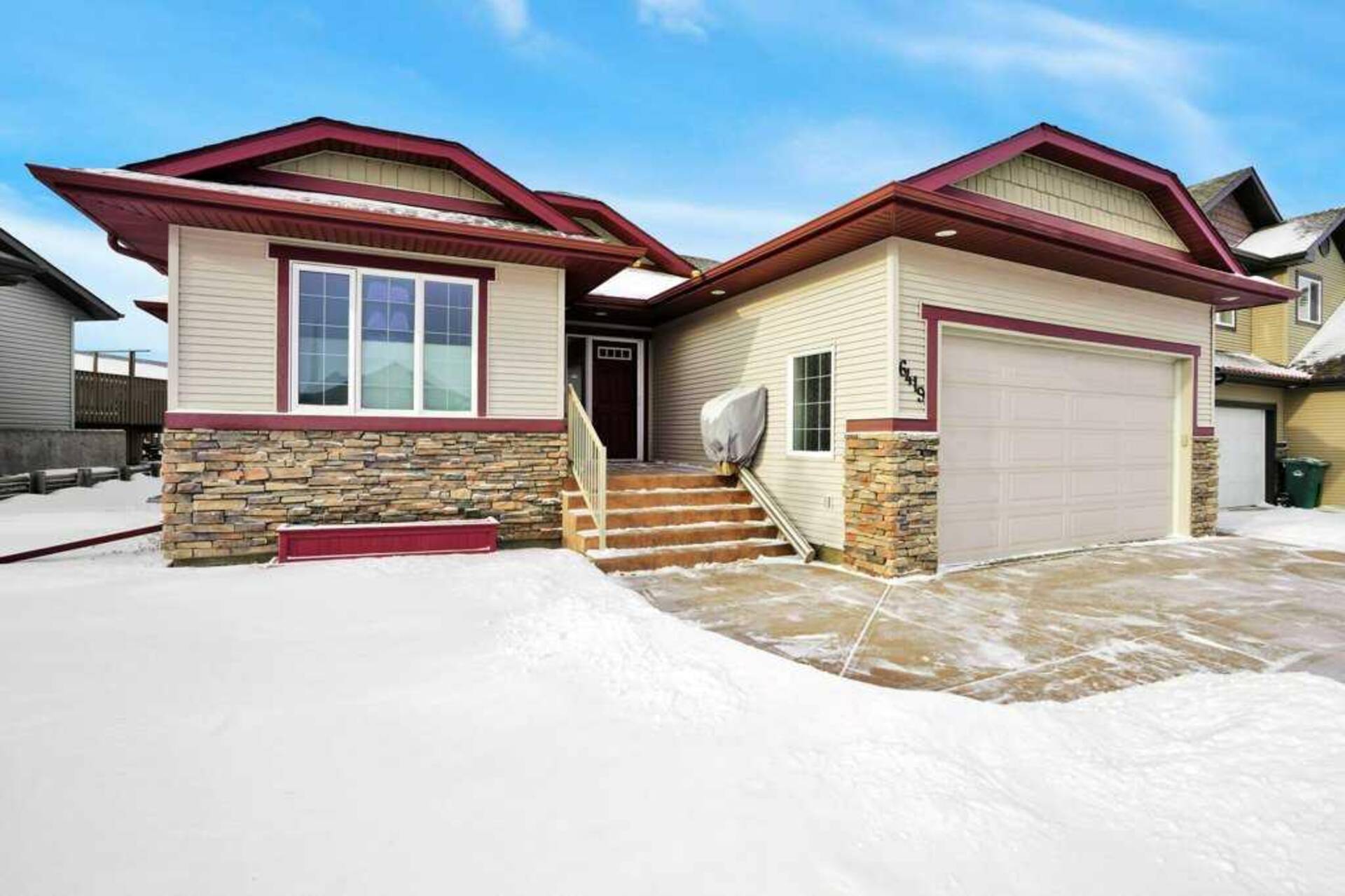 6419 Cedar Way Innisfail