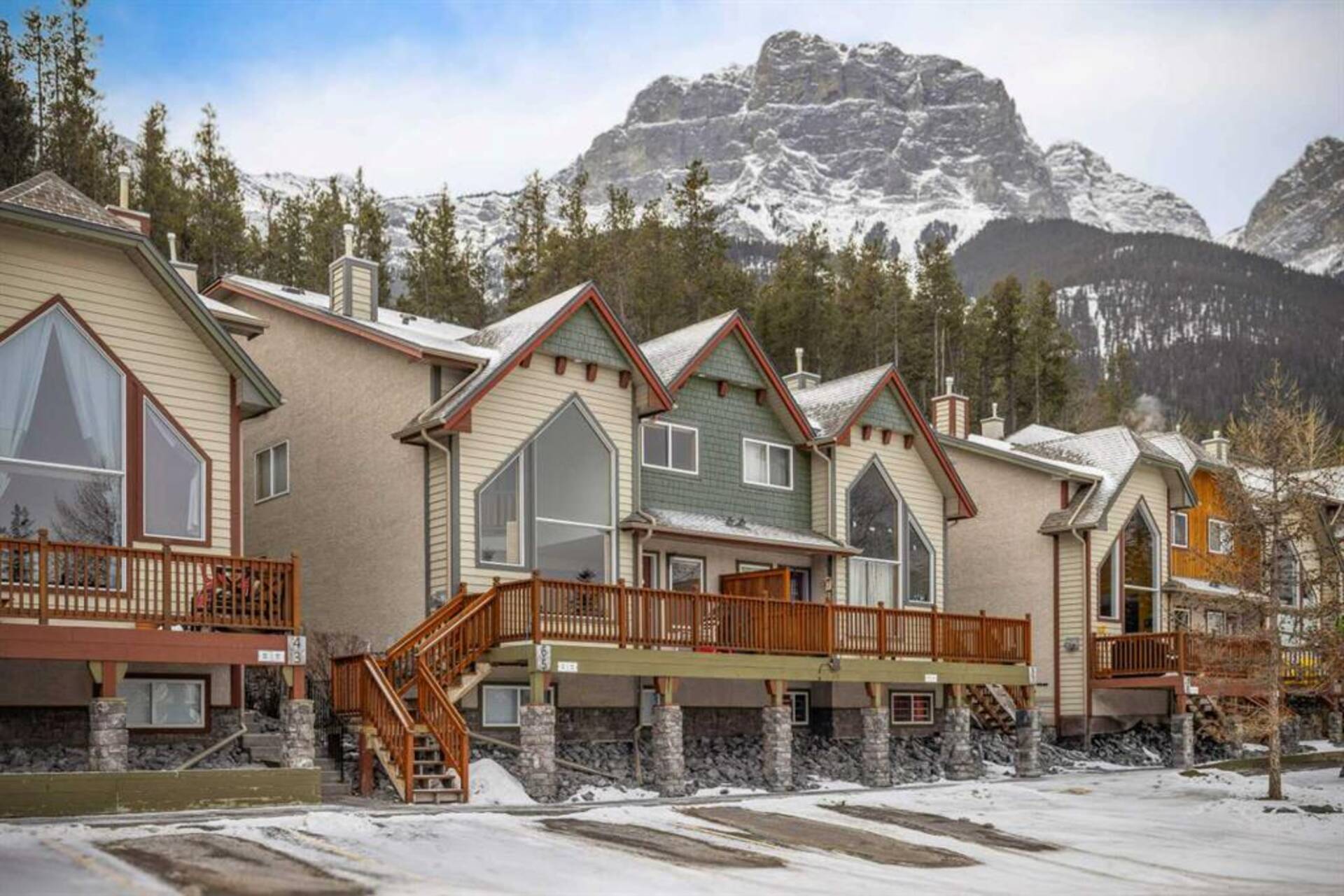 6, 809 Wilson Way Canmore