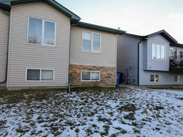 9, 720 Heritage Boulevard W Lethbridge