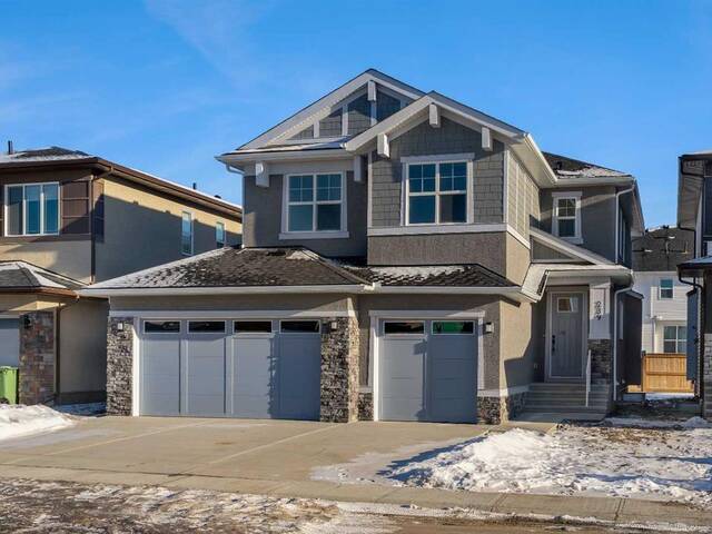 239 Kinniburgh Loop Chestermere