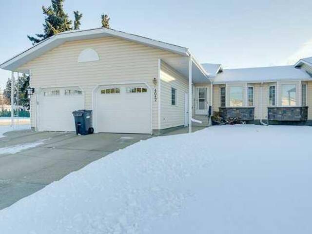 4642 48A AvenueClose Sylvan Lake