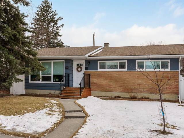 49 Warwick Drive SW Calgary