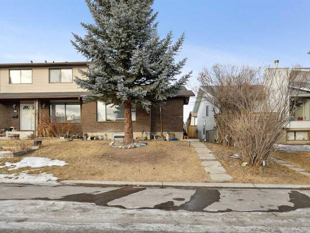 262 Woodside Circle SW Calgary