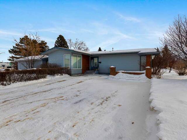 4117 52 Avenue Lloydminster